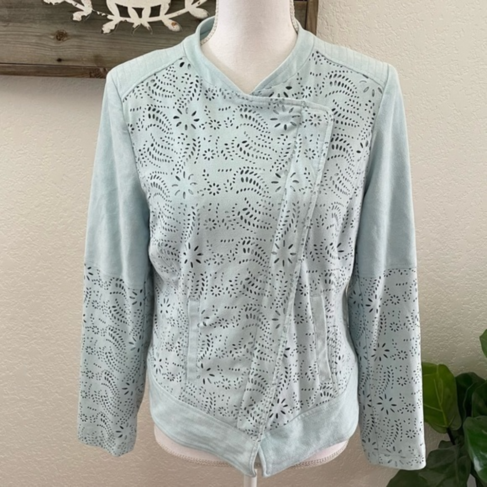 Chicos blue laser cut faux suede moto jacket size 0 XS